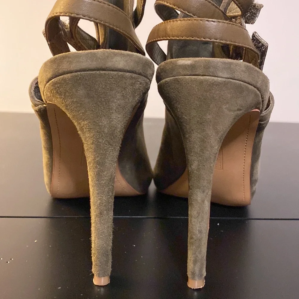 Vince Camuto Olive Suede Heels - Picture 3 of 10